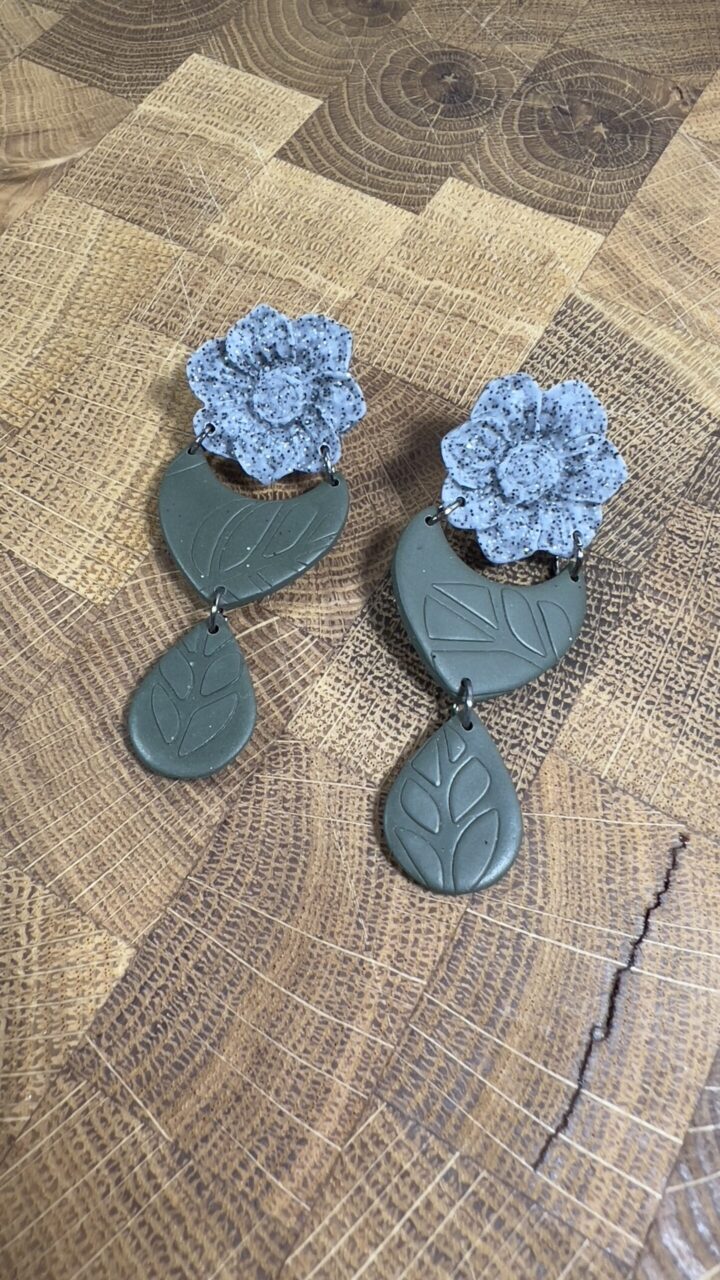 Flower first - chir. ocel - Obrázek 2