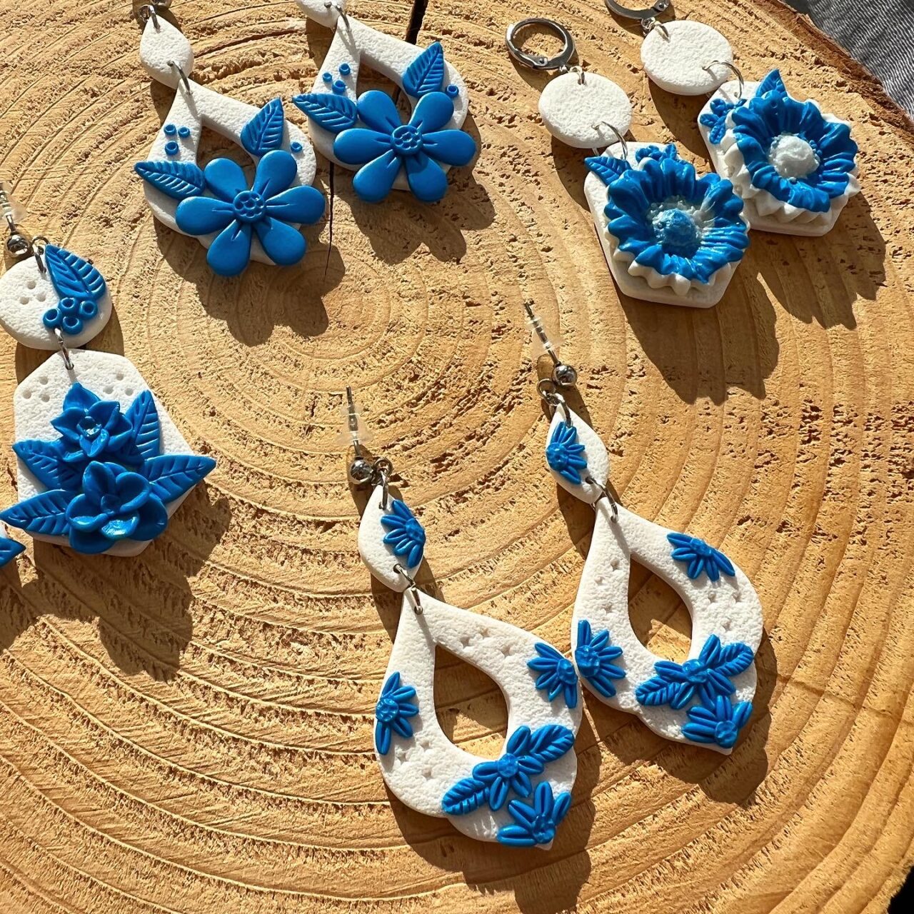 White-blue details - Obrázek 7