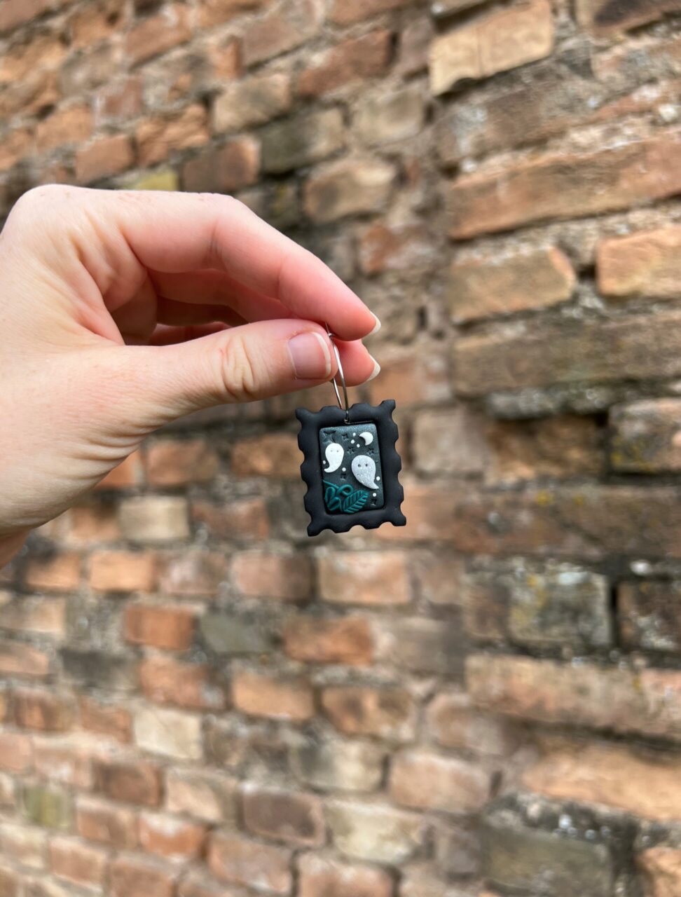 Post with spooky ghosts - Obrázek 4