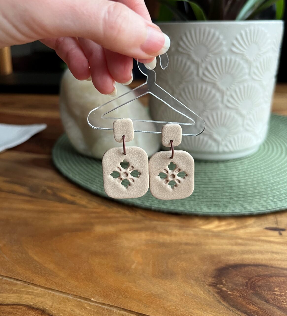 Ornament in beige - Obrázek 4