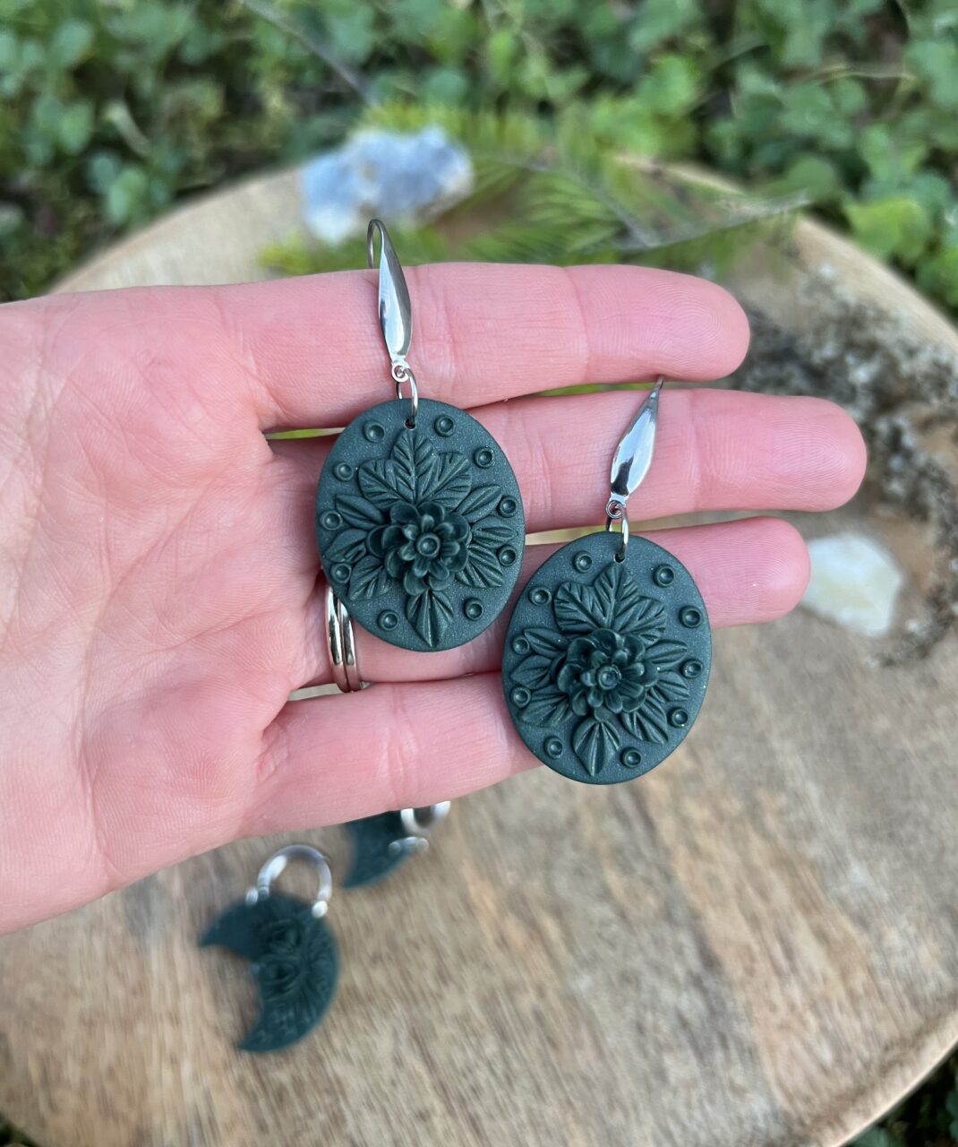 Monochromatic Vánoční zelená oválek