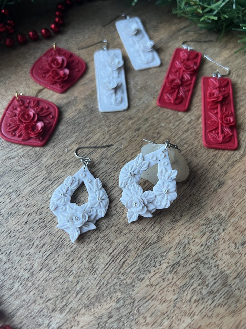 Monochromatic Vánoční béžová kapky